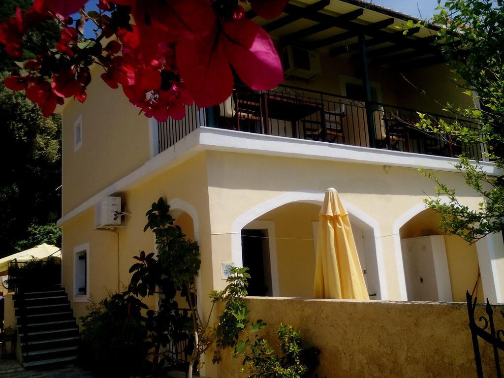 Felicita Apartment *