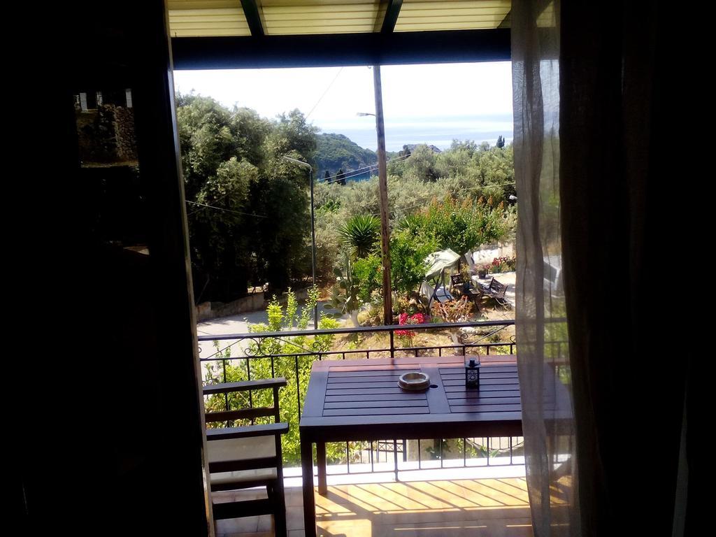 Felicita * Paleokastritsa